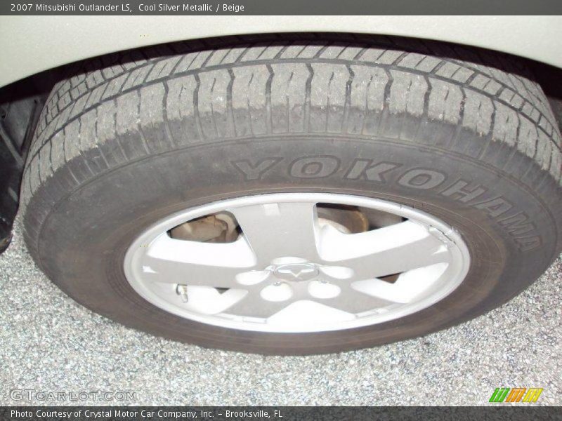 Cool Silver Metallic / Beige 2007 Mitsubishi Outlander LS