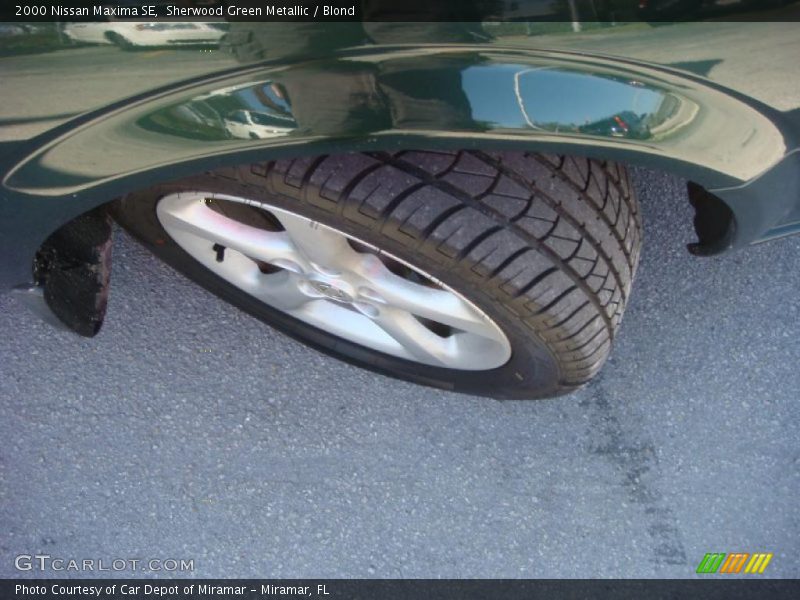 Sherwood Green Metallic / Blond 2000 Nissan Maxima SE