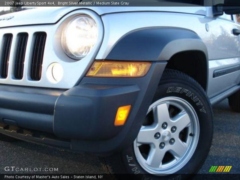 Bright Silver Metallic / Medium Slate Gray 2007 Jeep Liberty Sport 4x4