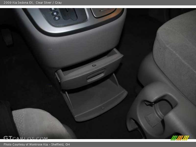 Clear Silver / Gray 2009 Kia Sedona EX