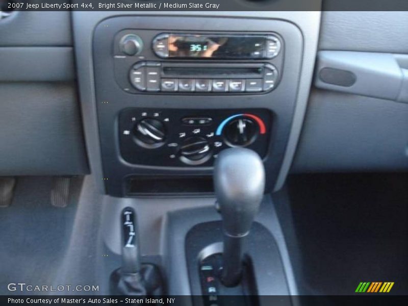 Bright Silver Metallic / Medium Slate Gray 2007 Jeep Liberty Sport 4x4