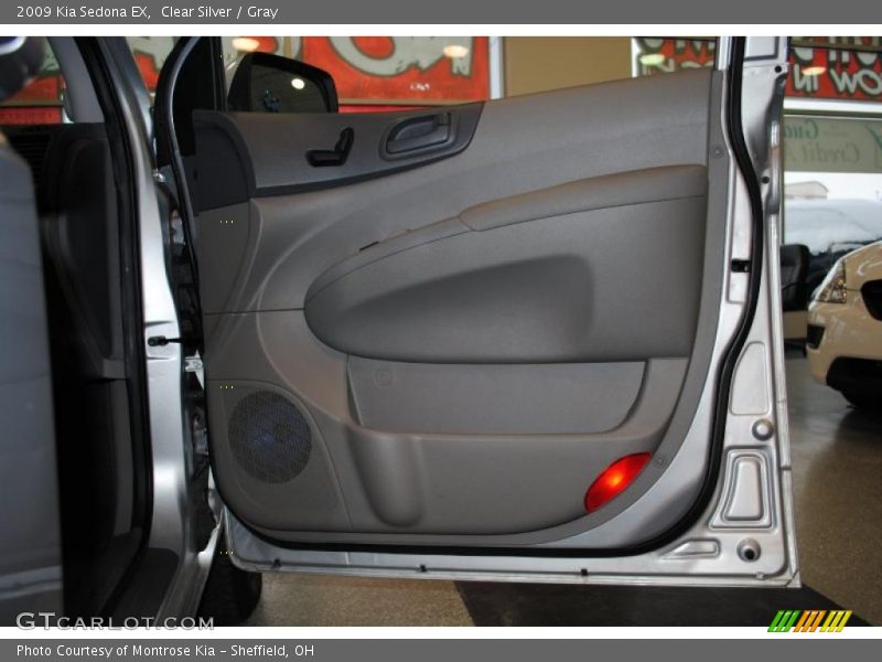 Clear Silver / Gray 2009 Kia Sedona EX
