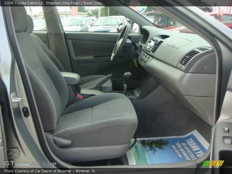 Phantom Gray Pearl / Stone Gray 2006 Toyota Camry LE