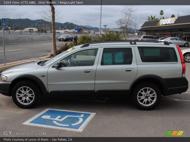 Silver Metallic / Beige/Light Sand 2004 Volvo XC70 AWD