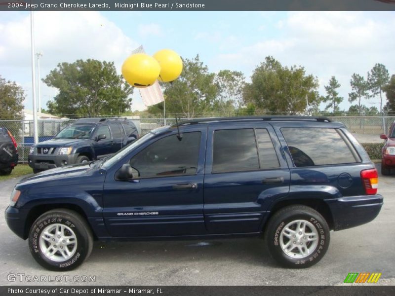 Midnight Blue Pearl / Sandstone 2004 Jeep Grand Cherokee Laredo