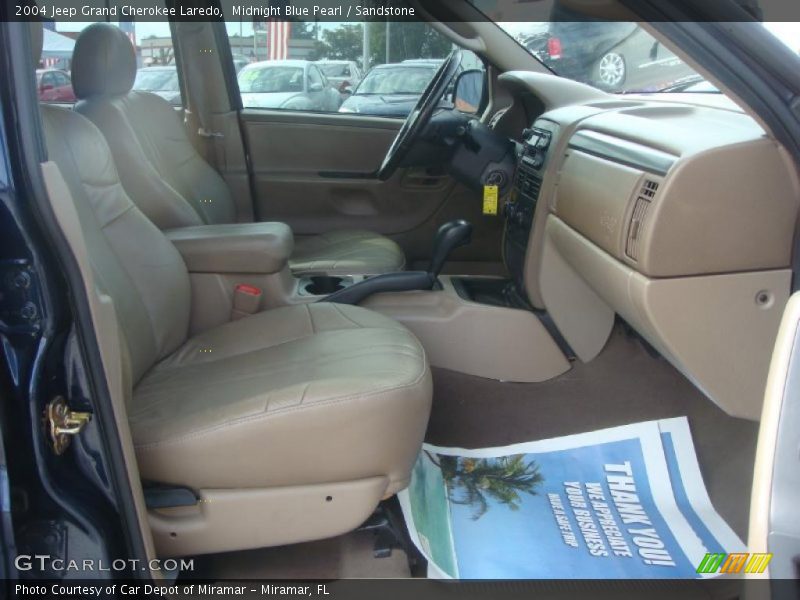 Midnight Blue Pearl / Sandstone 2004 Jeep Grand Cherokee Laredo