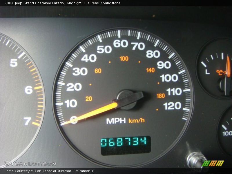 Midnight Blue Pearl / Sandstone 2004 Jeep Grand Cherokee Laredo