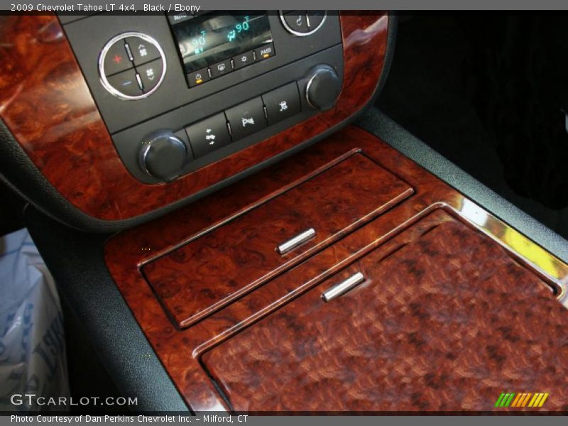 Black / Ebony 2009 Chevrolet Tahoe LT 4x4