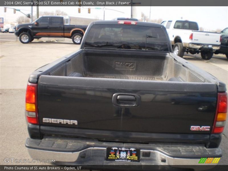Onyx Black / Pewter 2004 GMC Sierra 3500 SLT Extended Cab 4x4 Dually