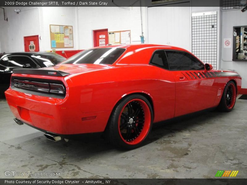 TorRed / Dark Slate Gray 2009 Dodge Challenger SRT8