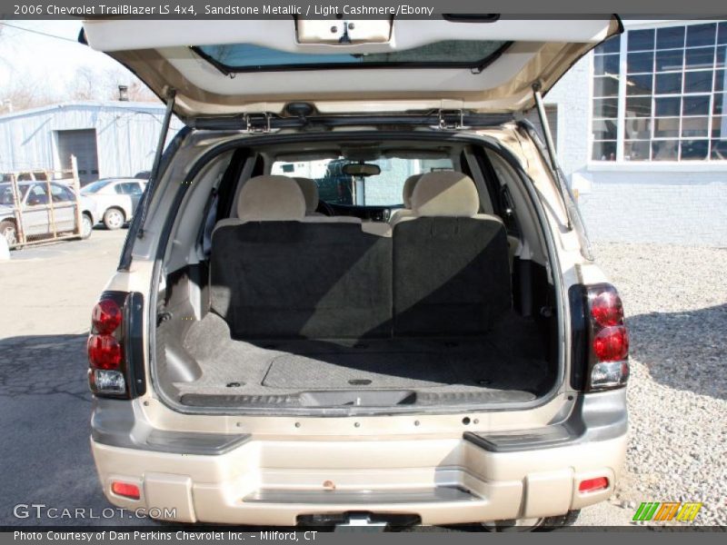Sandstone Metallic / Light Cashmere/Ebony 2006 Chevrolet TrailBlazer LS 4x4