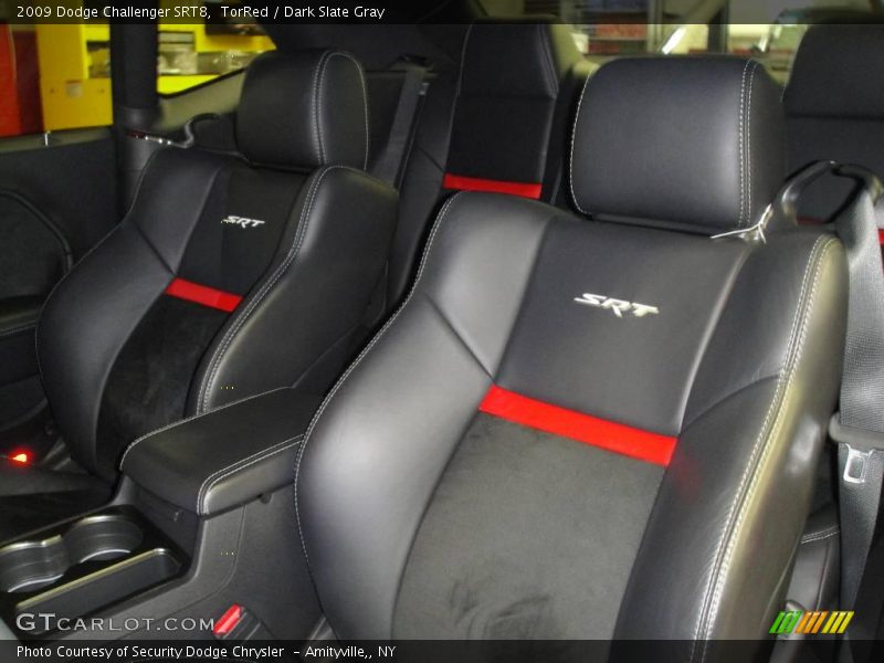 TorRed / Dark Slate Gray 2009 Dodge Challenger SRT8