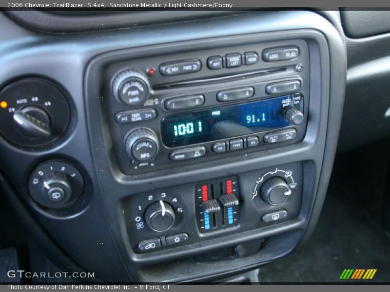 Sandstone Metallic / Light Cashmere/Ebony 2006 Chevrolet TrailBlazer LS 4x4