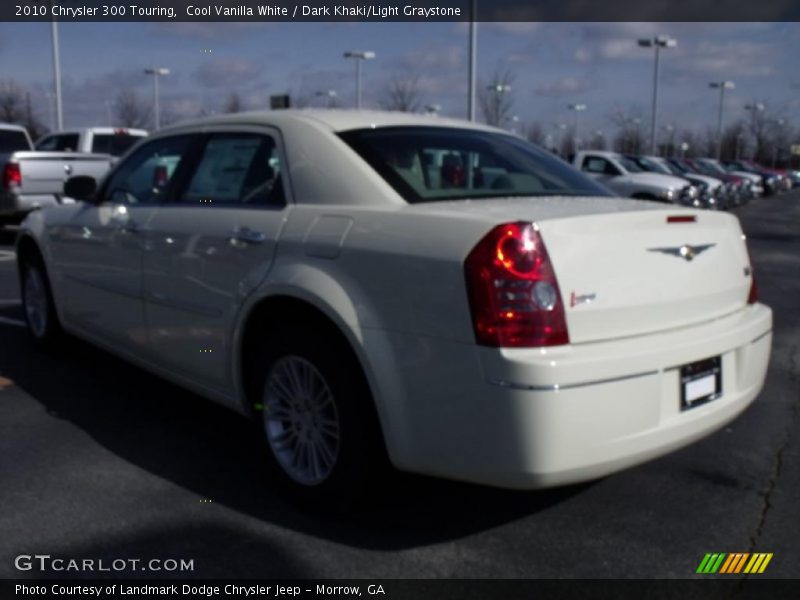 Cool Vanilla White / Dark Khaki/Light Graystone 2010 Chrysler 300 Touring