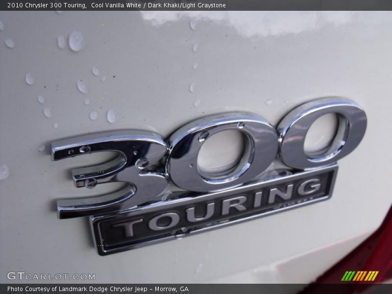 Cool Vanilla White / Dark Khaki/Light Graystone 2010 Chrysler 300 Touring