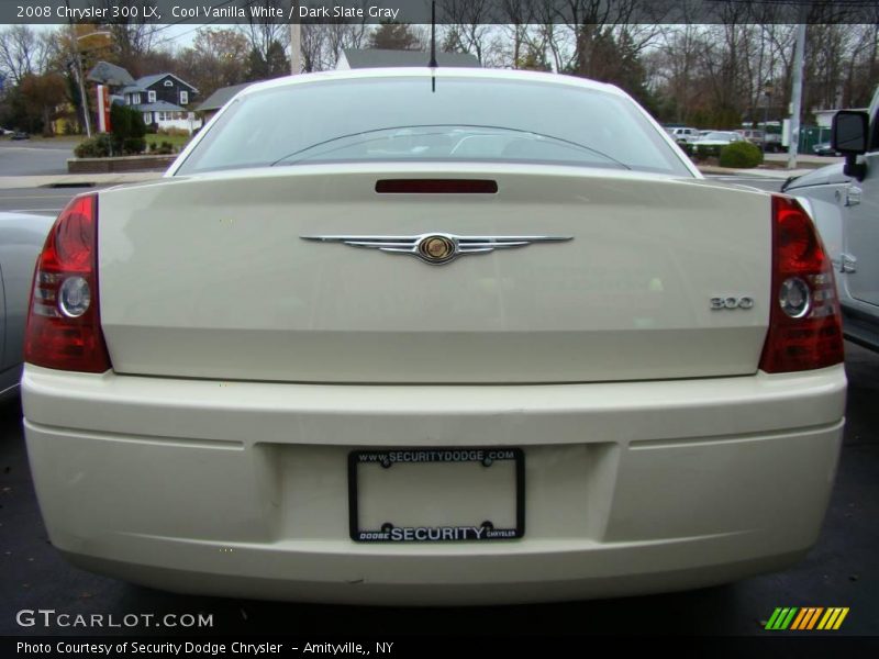 Cool Vanilla White / Dark Slate Gray 2008 Chrysler 300 LX