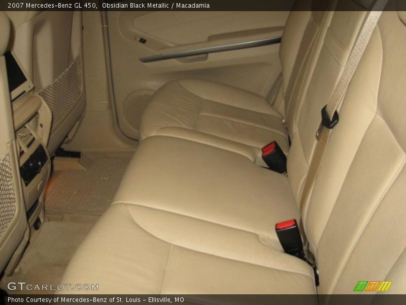 Obsidian Black Metallic / Macadamia 2007 Mercedes-Benz GL 450