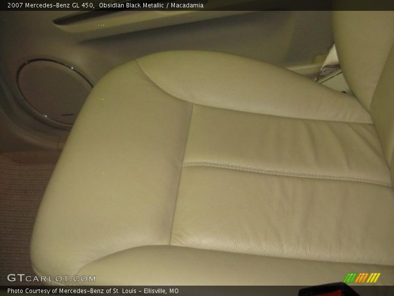 Obsidian Black Metallic / Macadamia 2007 Mercedes-Benz GL 450