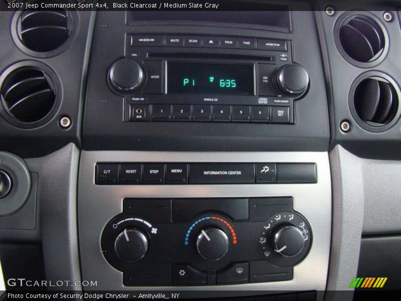 Black Clearcoat / Medium Slate Gray 2007 Jeep Commander Sport 4x4