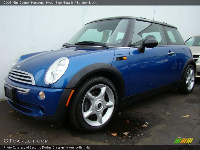 Hyper Blue Metallic / Panther Black 2005 Mini Cooper Hardtop