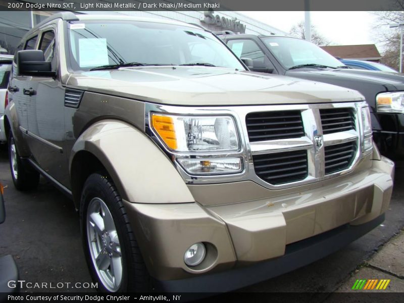 Light Khaki Metallic / Dark Khaki/Medium Khaki 2007 Dodge Nitro SXT