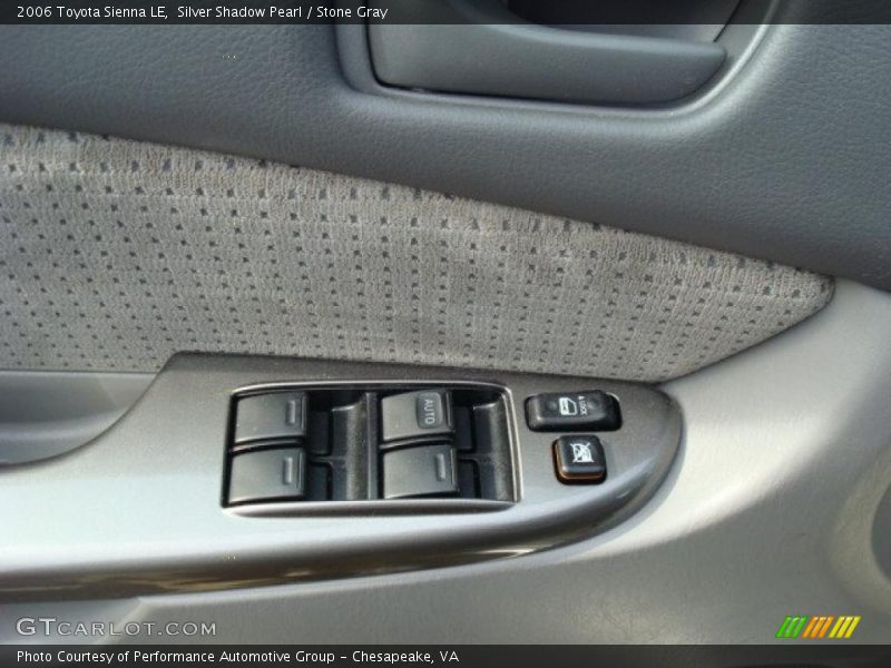 Silver Shadow Pearl / Stone Gray 2006 Toyota Sienna LE