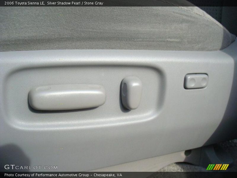 Silver Shadow Pearl / Stone Gray 2006 Toyota Sienna LE