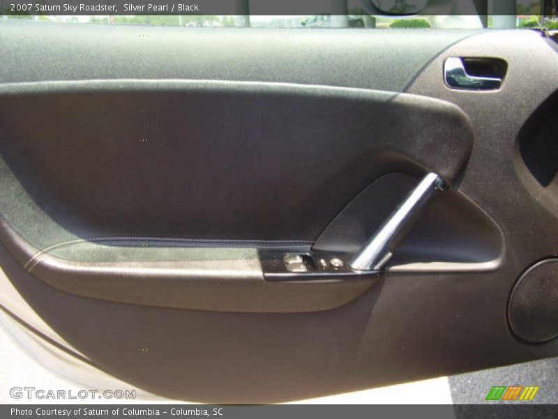Silver Pearl / Black 2007 Saturn Sky Roadster