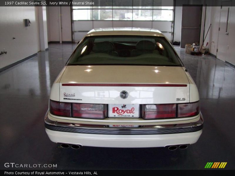Ivory White / Neutral Shale 1997 Cadillac Seville SLS