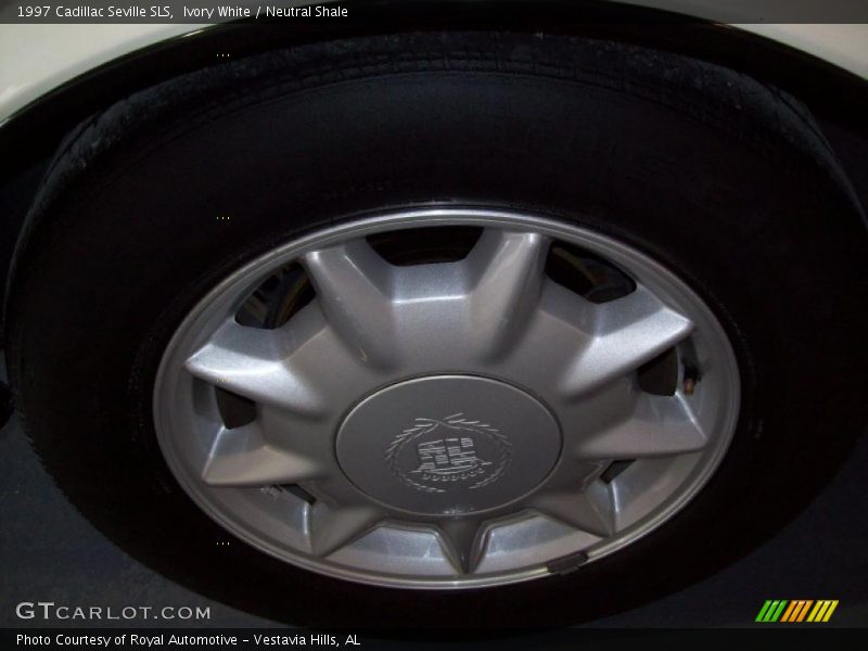 Ivory White / Neutral Shale 1997 Cadillac Seville SLS