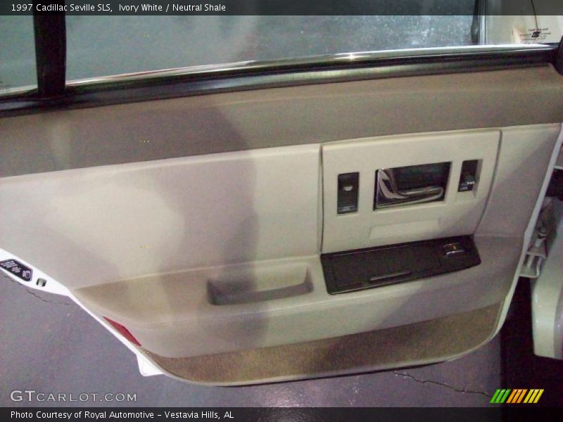 Ivory White / Neutral Shale 1997 Cadillac Seville SLS