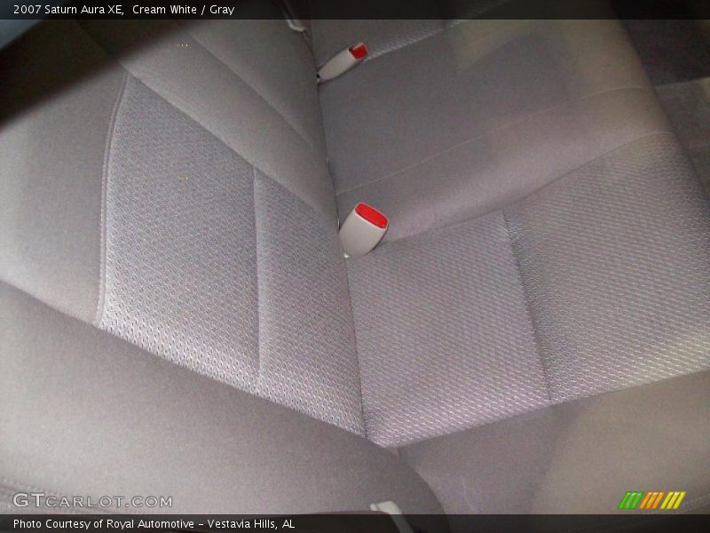 Cream White / Gray 2007 Saturn Aura XE