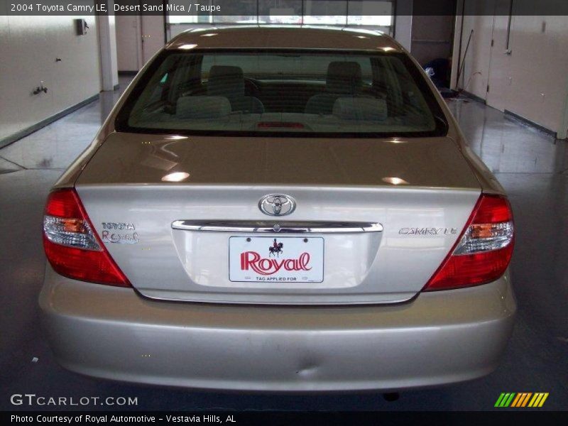 Desert Sand Mica / Taupe 2004 Toyota Camry LE