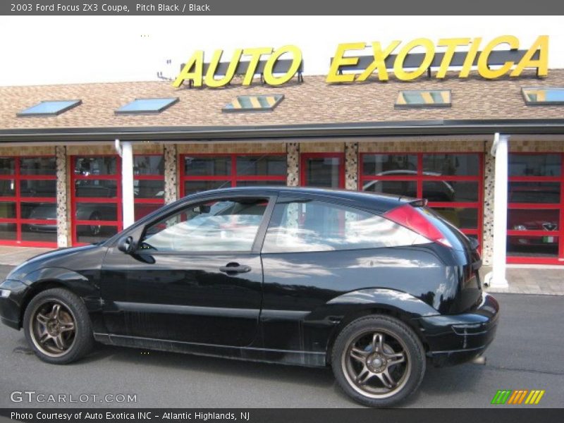 Pitch Black / Black 2003 Ford Focus ZX3 Coupe