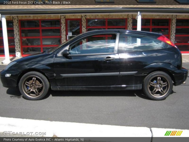 Pitch Black / Black 2003 Ford Focus ZX3 Coupe
