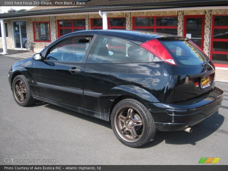 Pitch Black / Black 2003 Ford Focus ZX3 Coupe