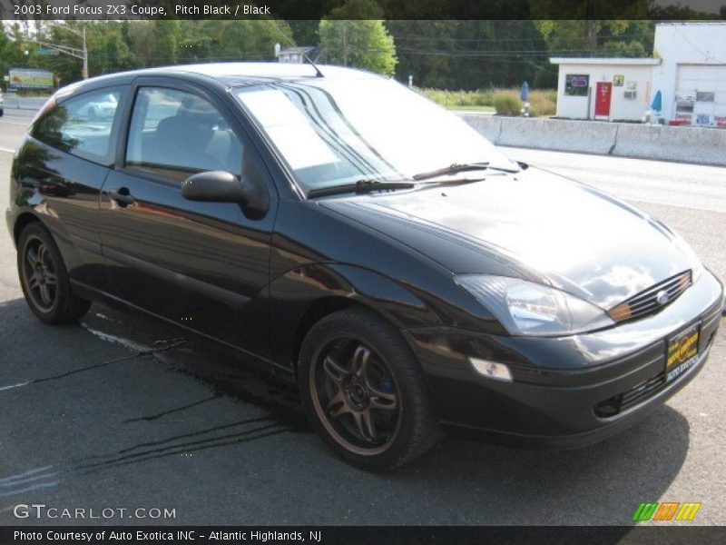 Pitch Black / Black 2003 Ford Focus ZX3 Coupe