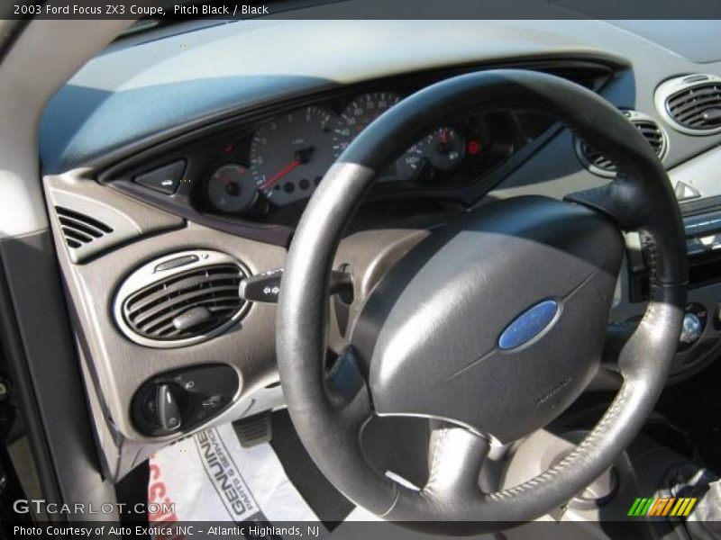 Pitch Black / Black 2003 Ford Focus ZX3 Coupe