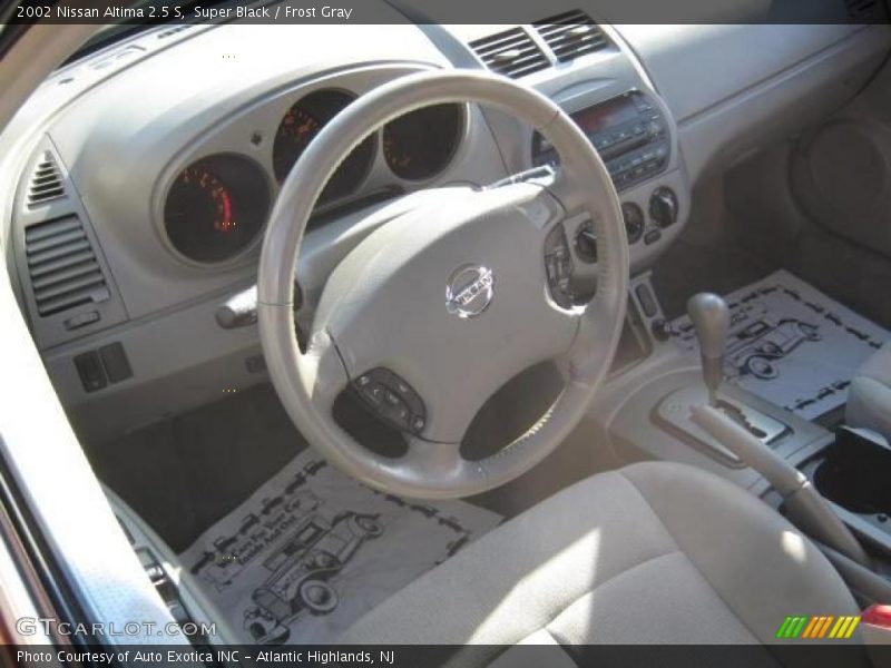 Super Black / Frost Gray 2002 Nissan Altima 2.5 S