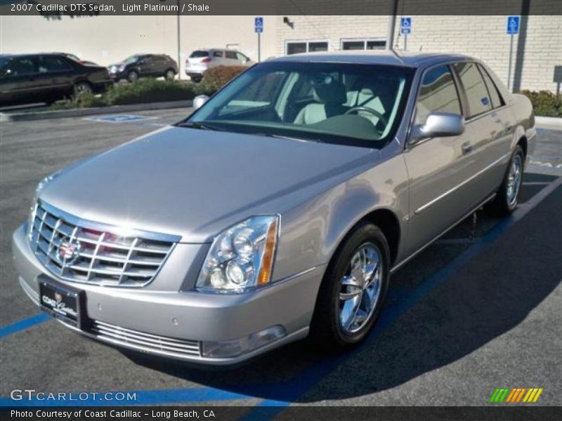 Light Platinum / Shale 2007 Cadillac DTS Sedan