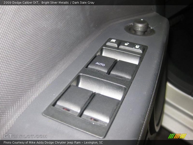 Bright Silver Metallic / Dark Slate Gray 2009 Dodge Caliber SXT
