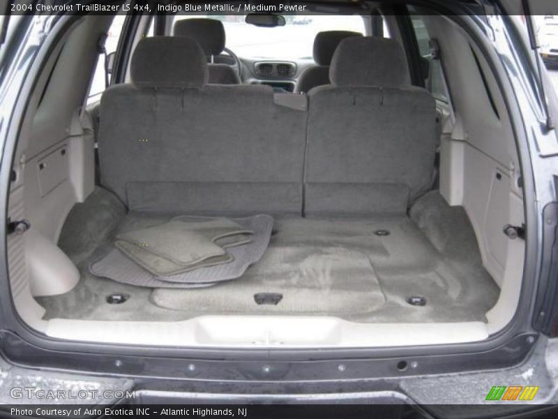 Indigo Blue Metallic / Medium Pewter 2004 Chevrolet TrailBlazer LS 4x4