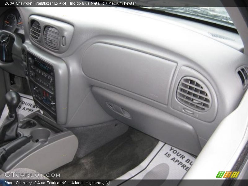 Indigo Blue Metallic / Medium Pewter 2004 Chevrolet TrailBlazer LS 4x4