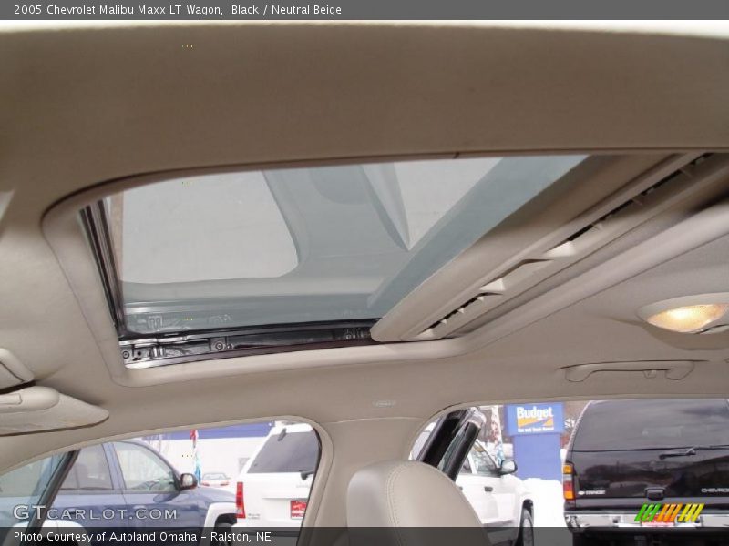 Black / Neutral Beige 2005 Chevrolet Malibu Maxx LT Wagon