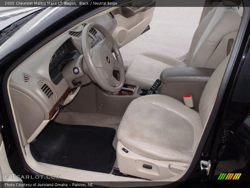 Black / Neutral Beige 2005 Chevrolet Malibu Maxx LT Wagon