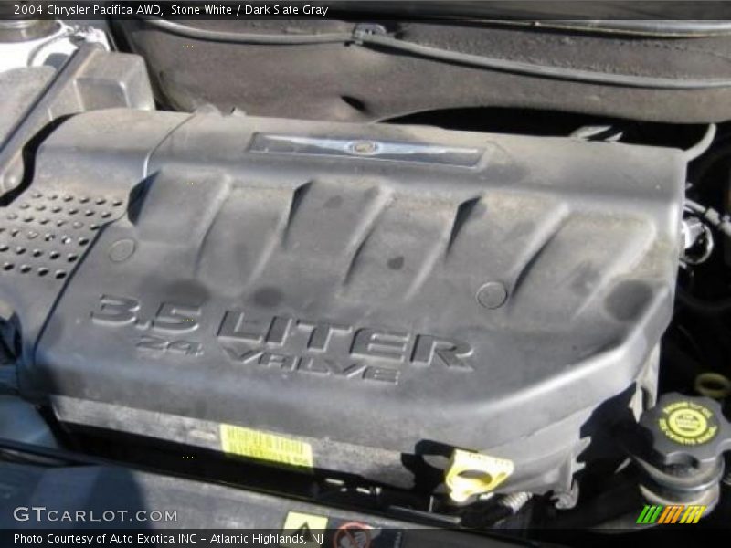 Stone White / Dark Slate Gray 2004 Chrysler Pacifica AWD