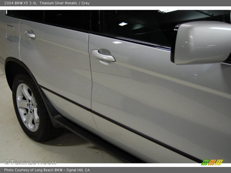 Titanium Silver Metallic / Grey 2004 BMW X5 3.0i