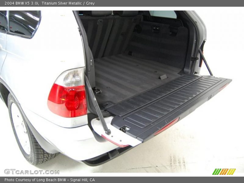 Titanium Silver Metallic / Grey 2004 BMW X5 3.0i