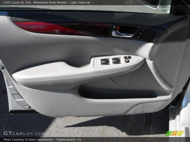 Millennium Silver Metallic / Light Charcoal 2002 Lexus ES 300