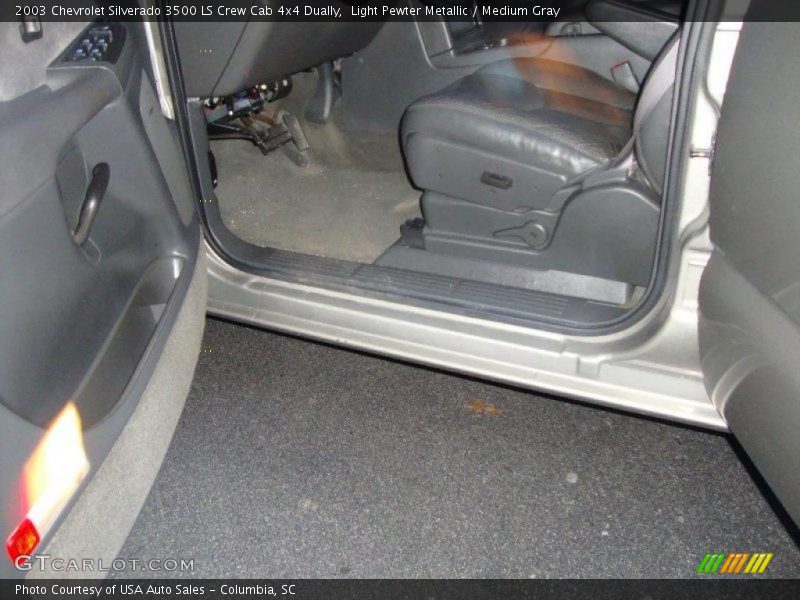 Light Pewter Metallic / Medium Gray 2003 Chevrolet Silverado 3500 LS Crew Cab 4x4 Dually